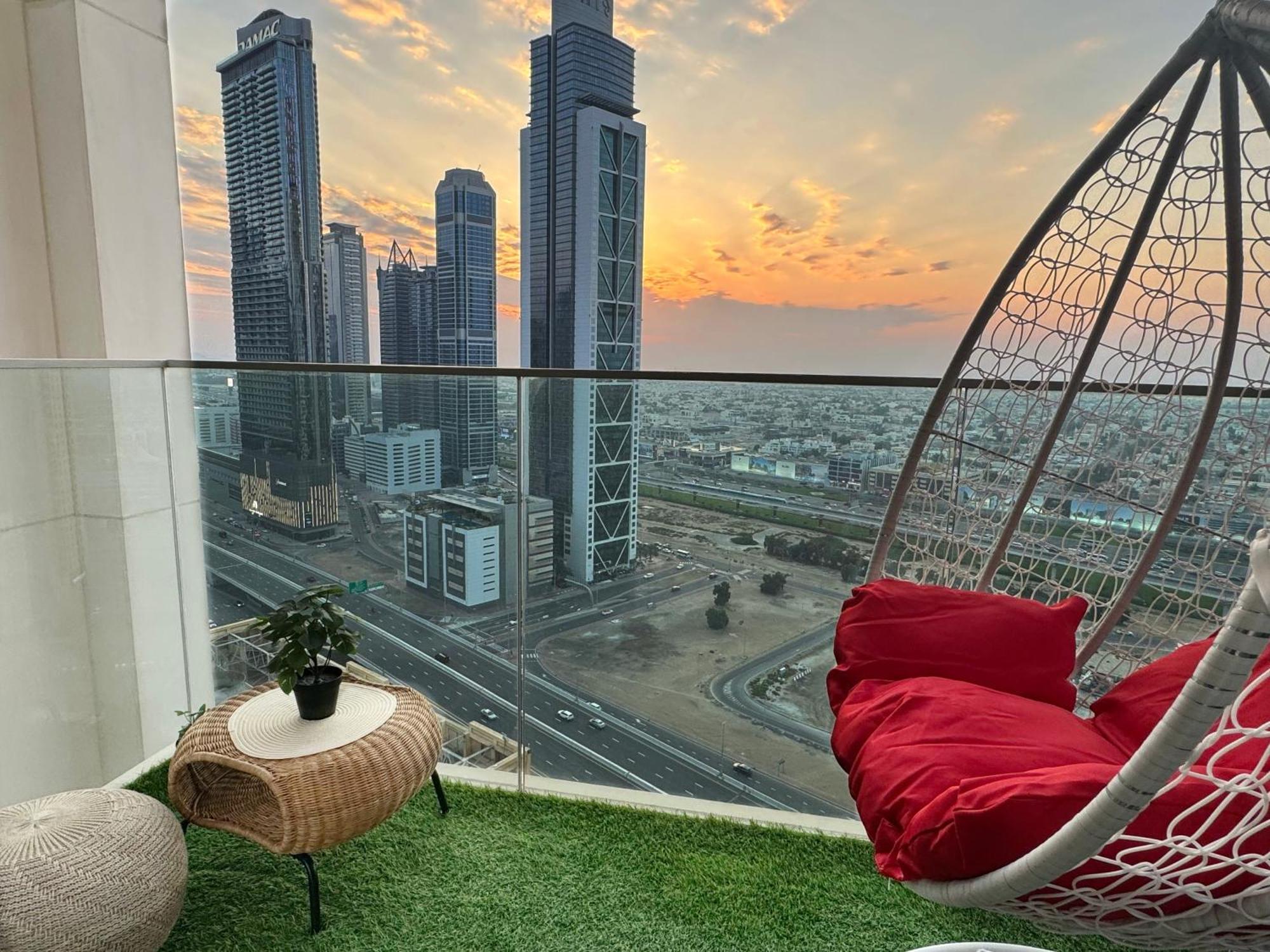 2Br With Skyline Views At Forte Near Dubai Opera Apartment Exterior photo