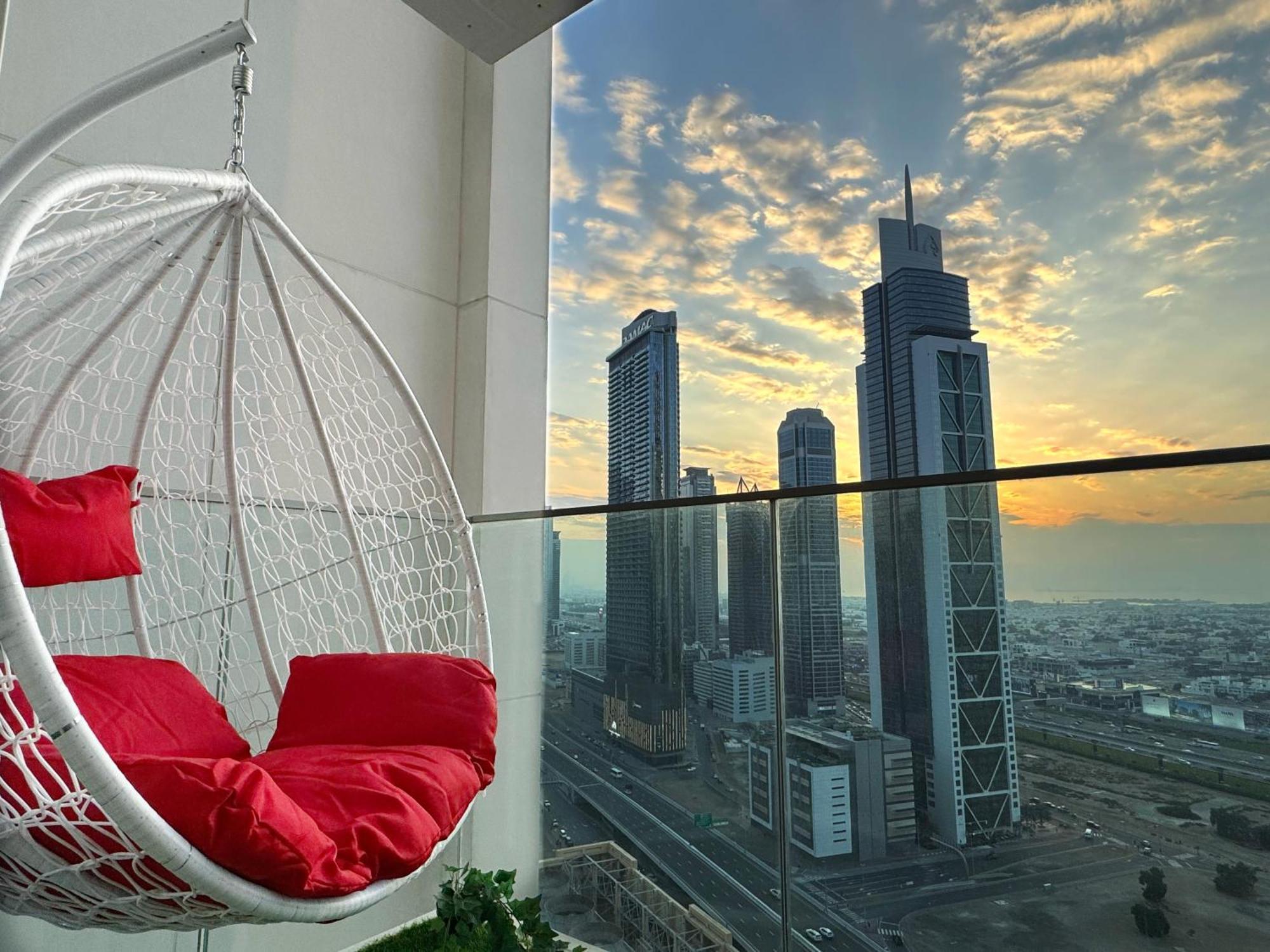 2Br With Skyline Views At Forte Near Dubai Opera Apartment Exterior photo